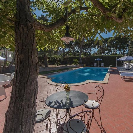 Villa Dei Pini Трані Екстер'єр фото